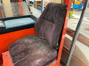 купить электропогрузчик BT BTRT 1350/9 изображение 12 электропогрузчик BT BTRT 1350/9 изображение 12